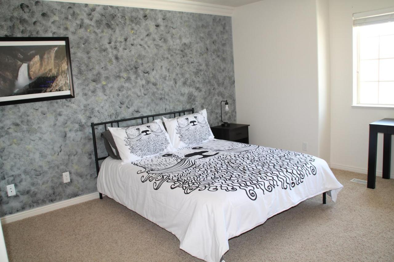 3 Queen Beds, 1 Twin Bed, 2 Rooms, 1 And A Half Bath, Self Check-In, Flexcation Equipped Idaho Falls Εξωτερικό φωτογραφία