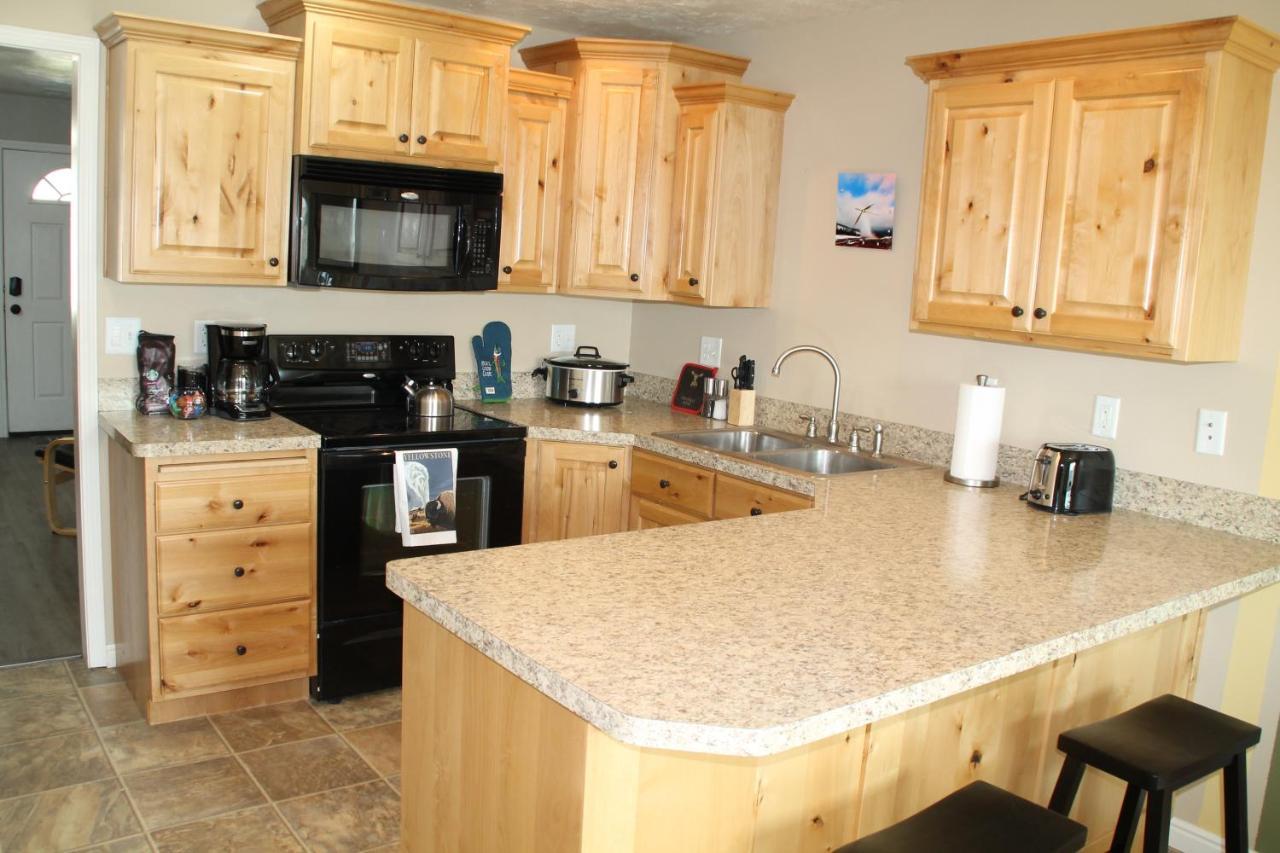 3 Queen Beds, 1 Twin Bed, 2 Rooms, 1 And A Half Bath, Self Check-In, Flexcation Equipped Idaho Falls Εξωτερικό φωτογραφία