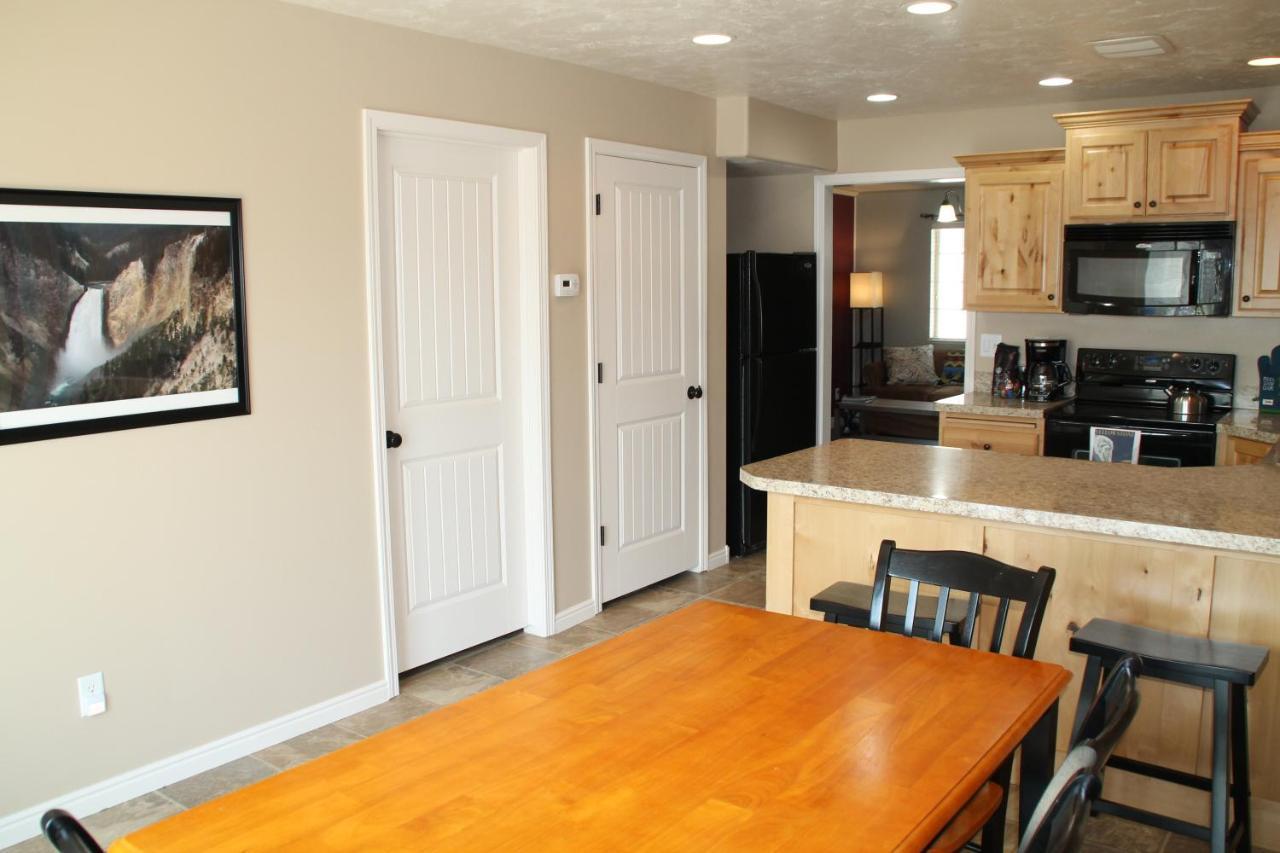 3 Queen Beds, 1 Twin Bed, 2 Rooms, 1 And A Half Bath, Self Check-In, Flexcation Equipped Idaho Falls Εξωτερικό φωτογραφία